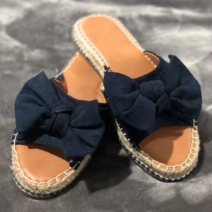 Universal Thread sandals
